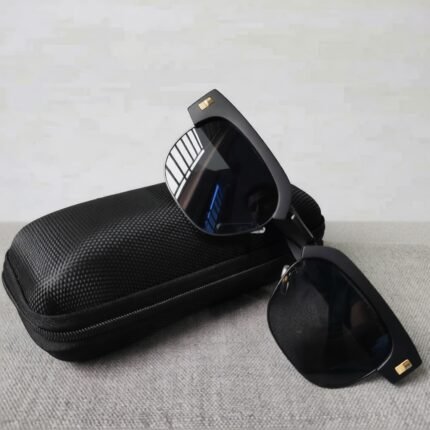 Louis Vuitton LV Escape Square Sunglass